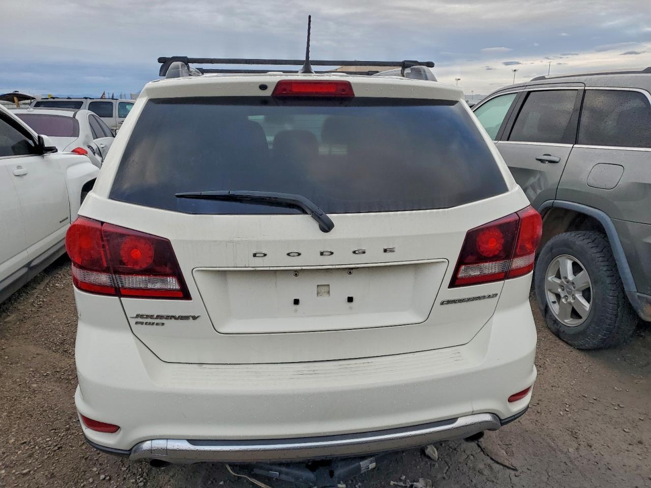 Dodge Journey Crossroad Image 7