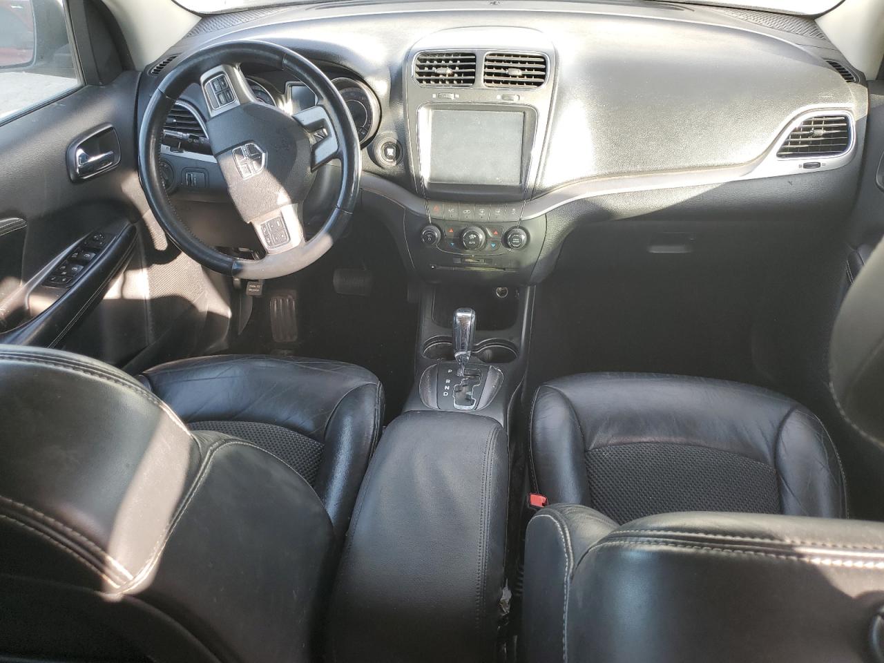 Dodge Journey Crossroad Image 8