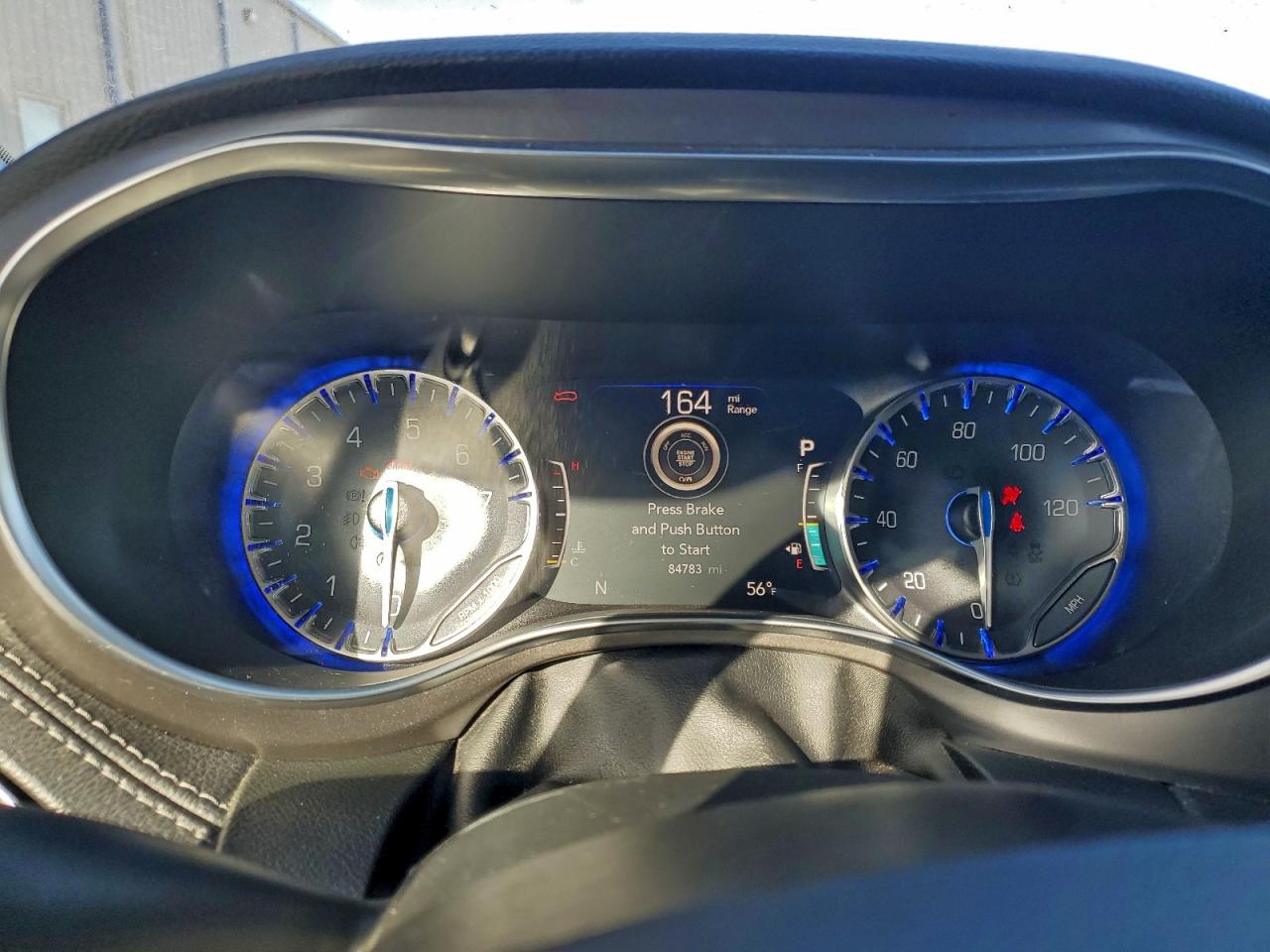 Chrysler Pacifica Limited Image 13