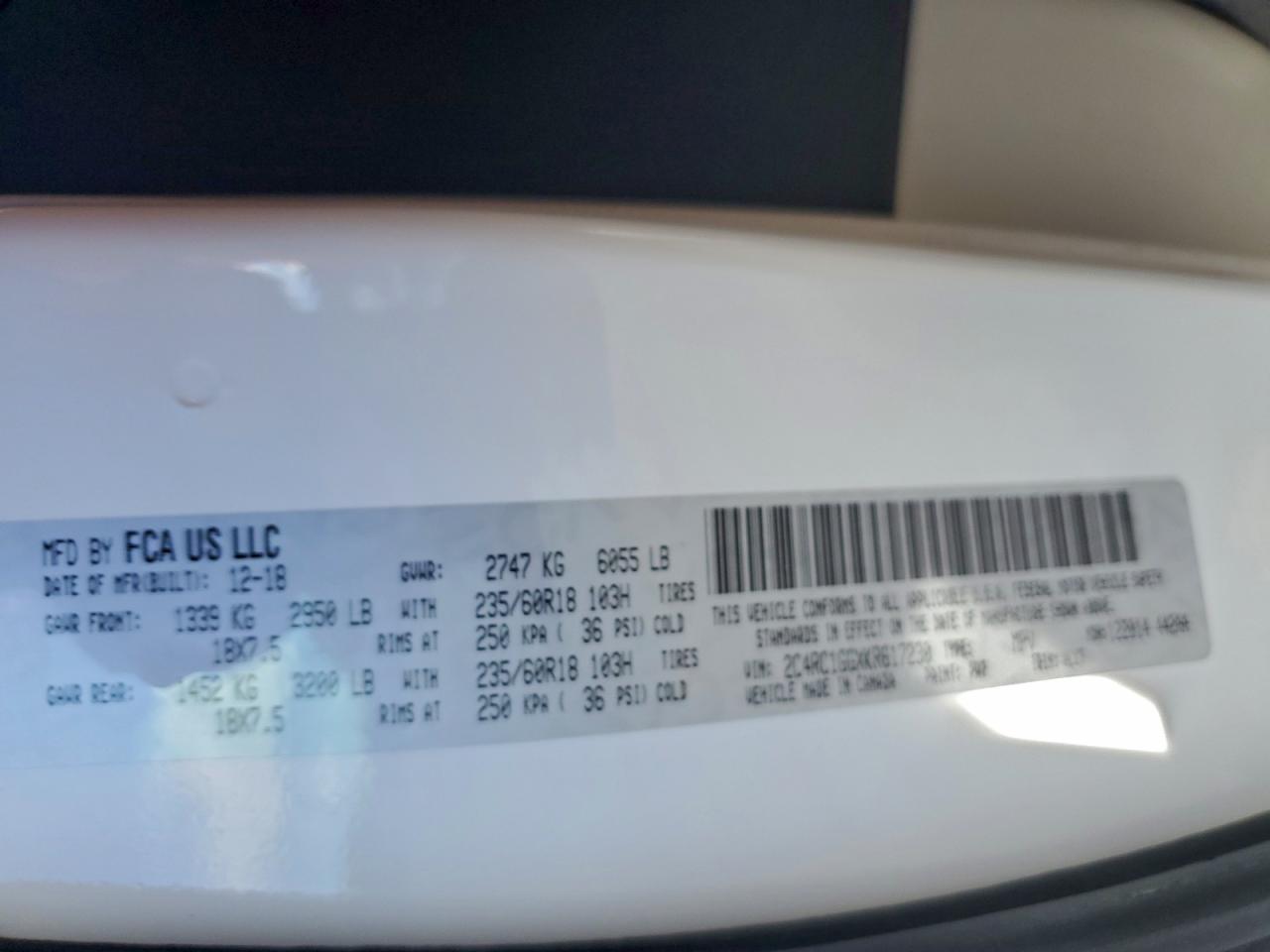 Chrysler Pacifica Limited Image 8