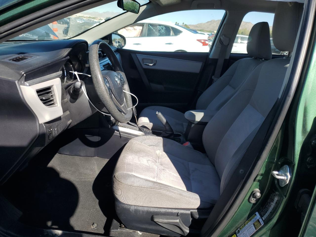 Toyota Corolla L Image 11