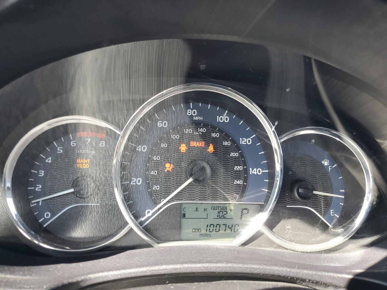 Toyota Corolla L Image 2