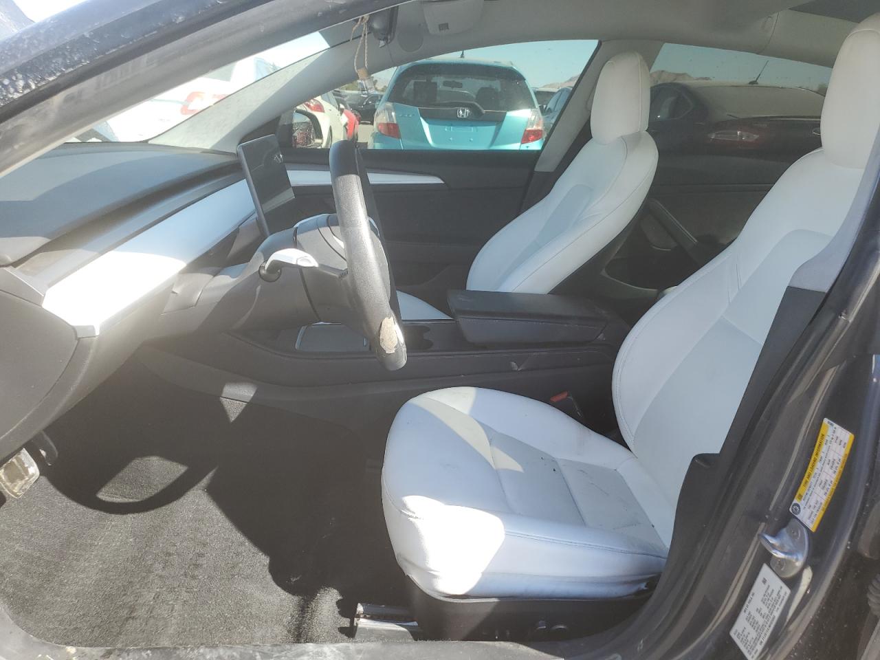 Tesla Model 3 Image 5