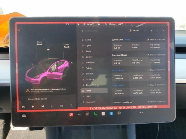 Tesla Model 3 Image 8