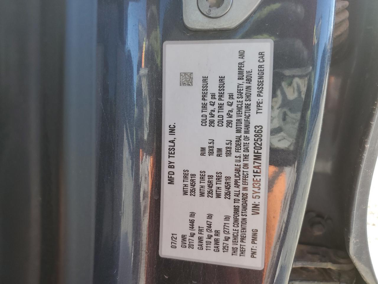 Tesla Model 3 Image 10