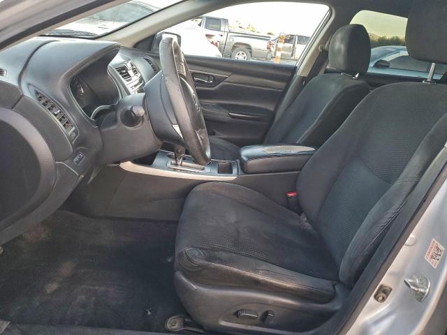 Nissan Altima 2.5 Image 7