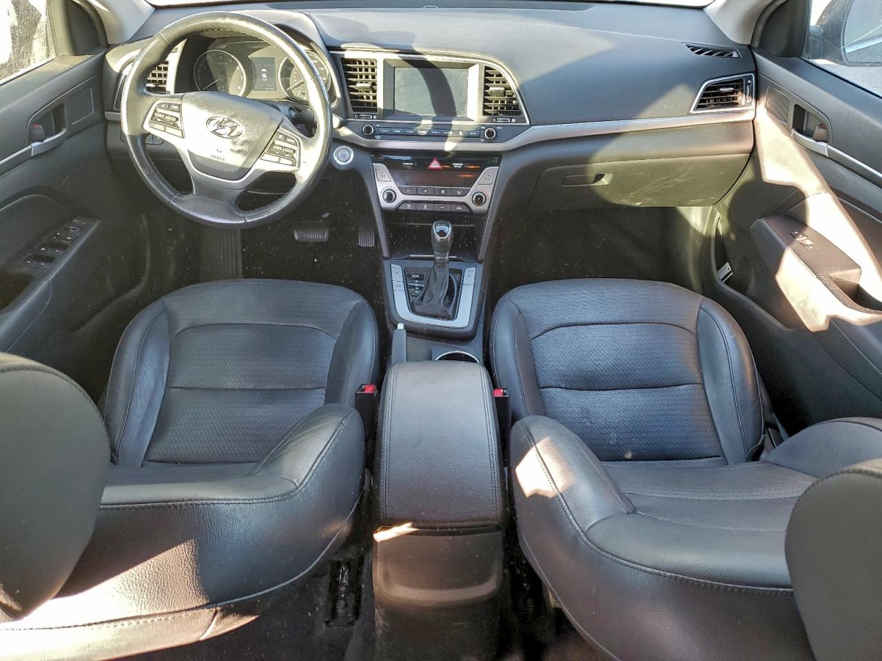 Hyundai ELANTRA Se Image 6