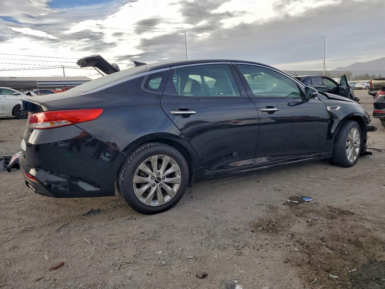 Kia Optima Ex Image 9