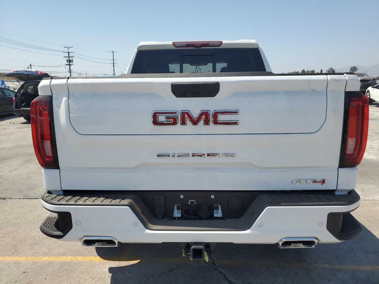 GMC Sierra K1500 At4 Image 9