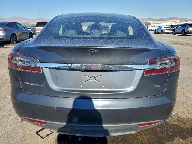 Tesla Model S 60 Image 12