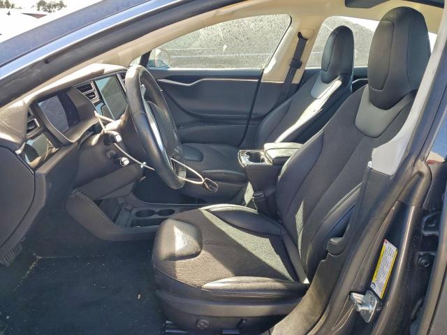 Tesla Model S 60 Image 11