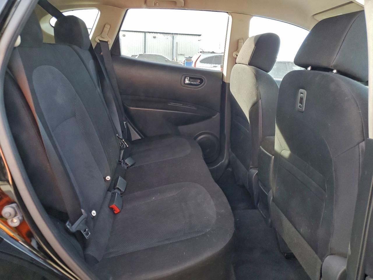 Nissan Rogue S Image 5