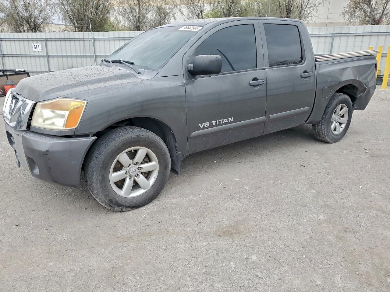 Nissan Titan Xe Image 1