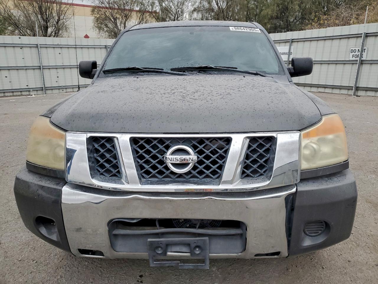 Nissan Titan Xe Image 5