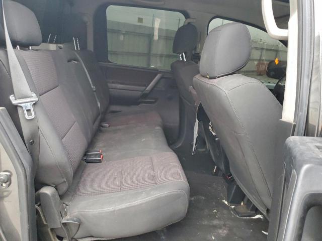 Nissan Titan Xe Image 4