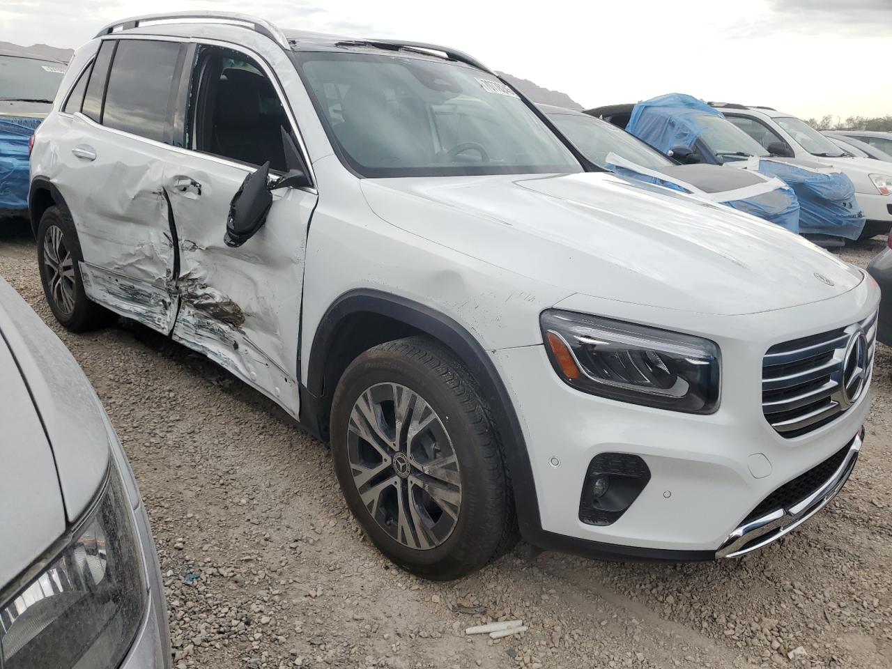 Mercedes-Benz GLB 250 Image 2