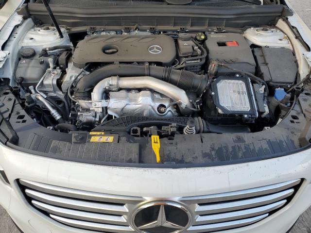 Mercedes-Benz GLB 250 Image 11