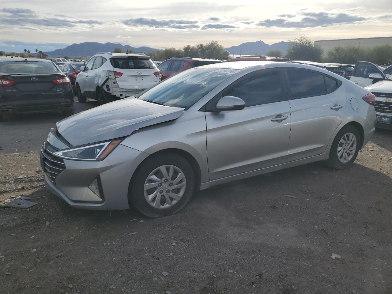 Hyundai ELANTRA Se Image 1