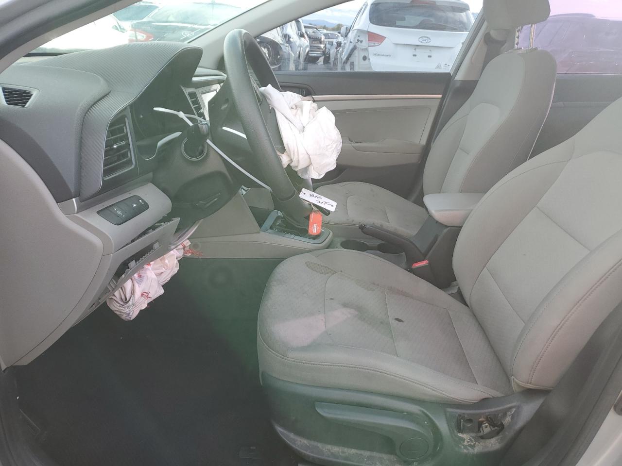 Hyundai ELANTRA Se Image 11