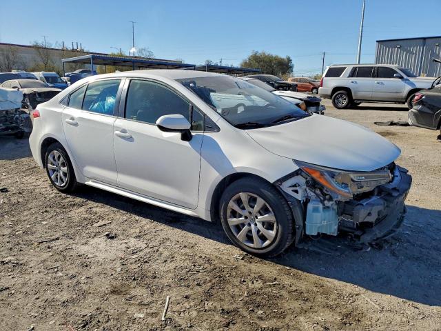 Toyota Corolla Le Image 4