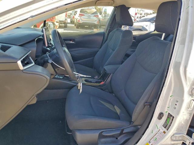 Toyota Corolla Le Image 9