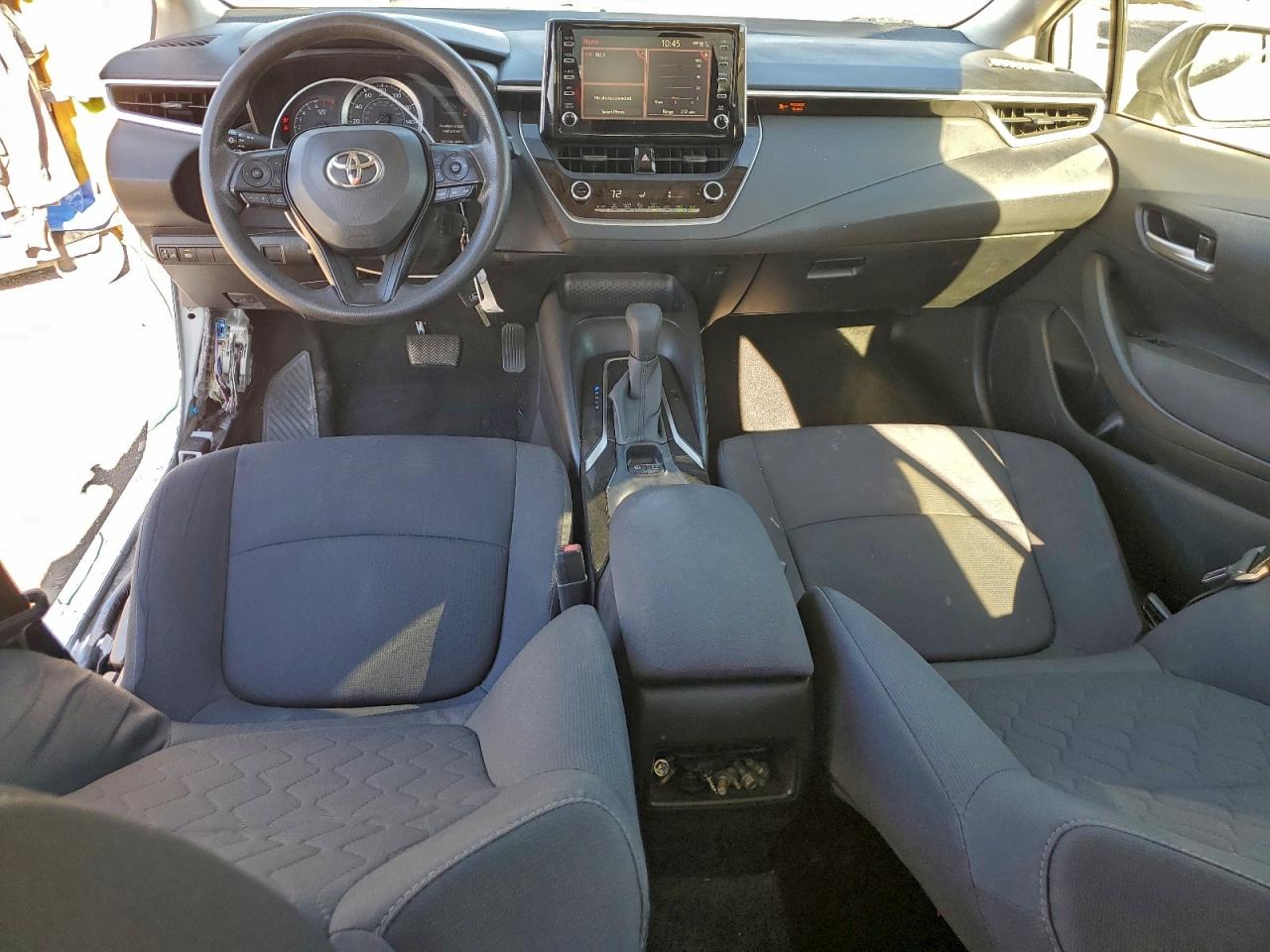 Toyota Corolla Le Image 5