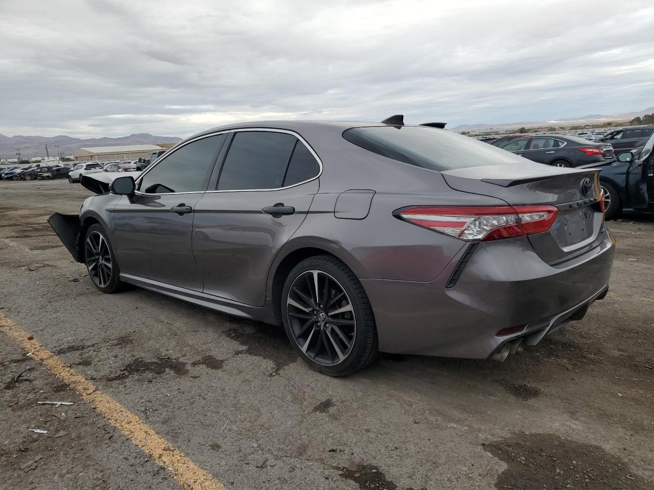 Toyota Camry Xse Image 11