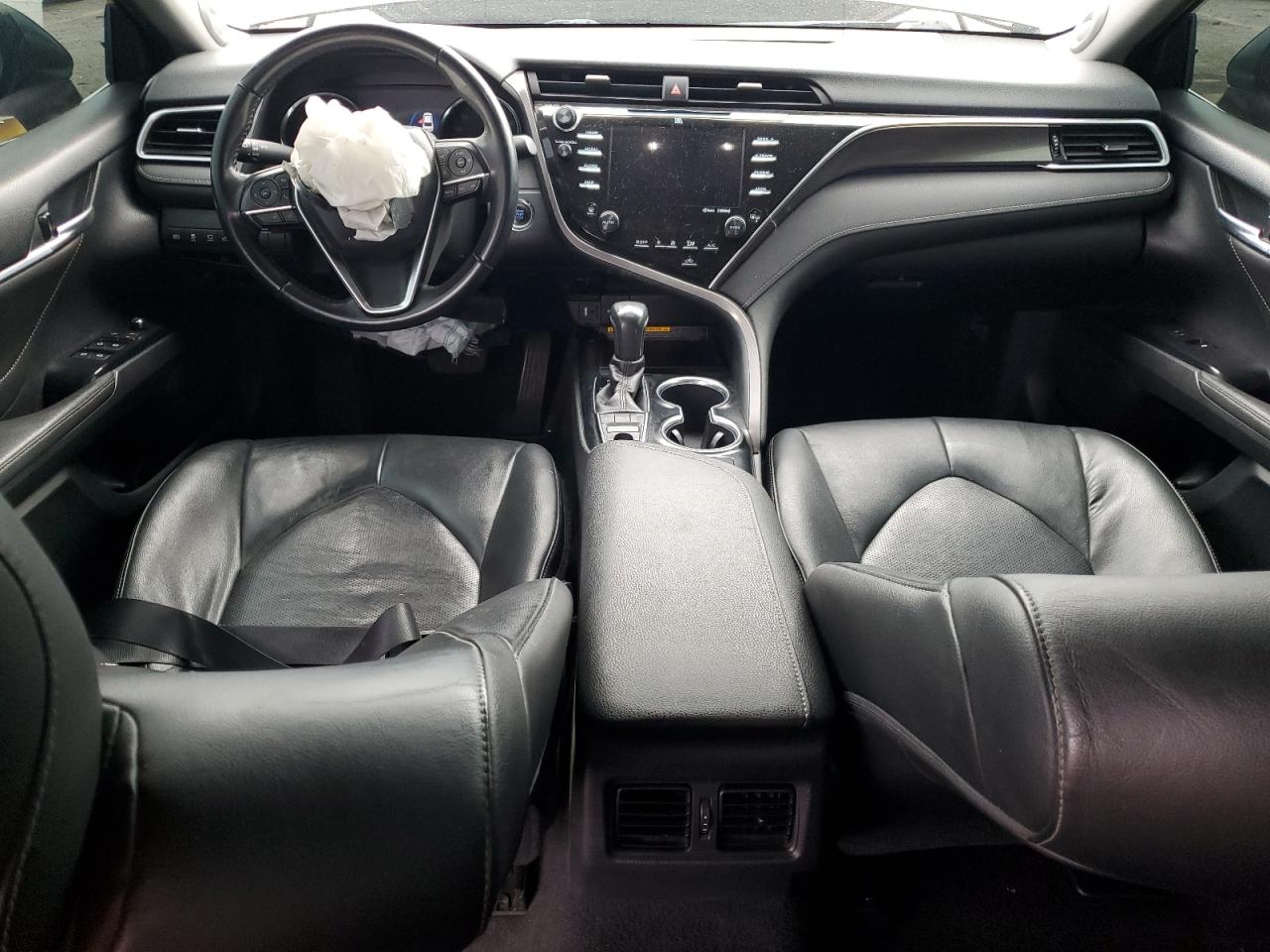 Toyota Camry Xse Image 7