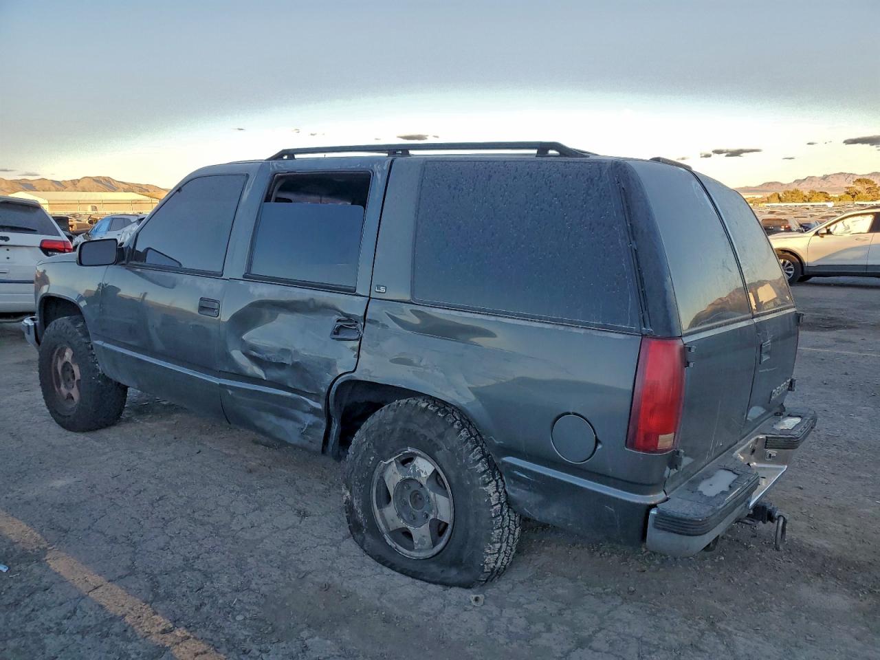 Chevrolet Tahoe K1500 Image 4