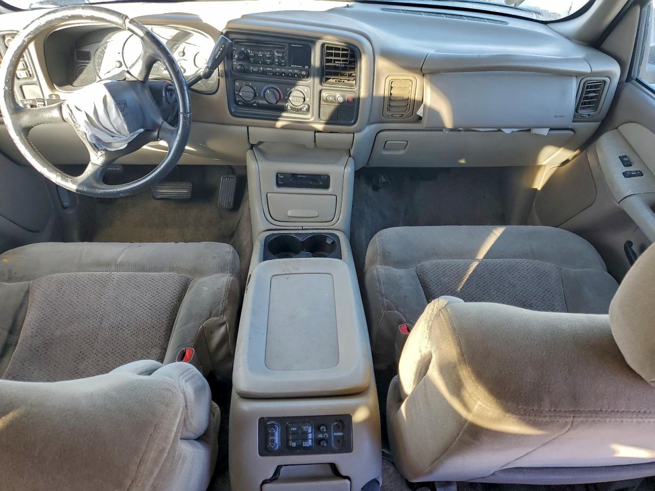 Chevrolet Tahoe K1500 Image 3