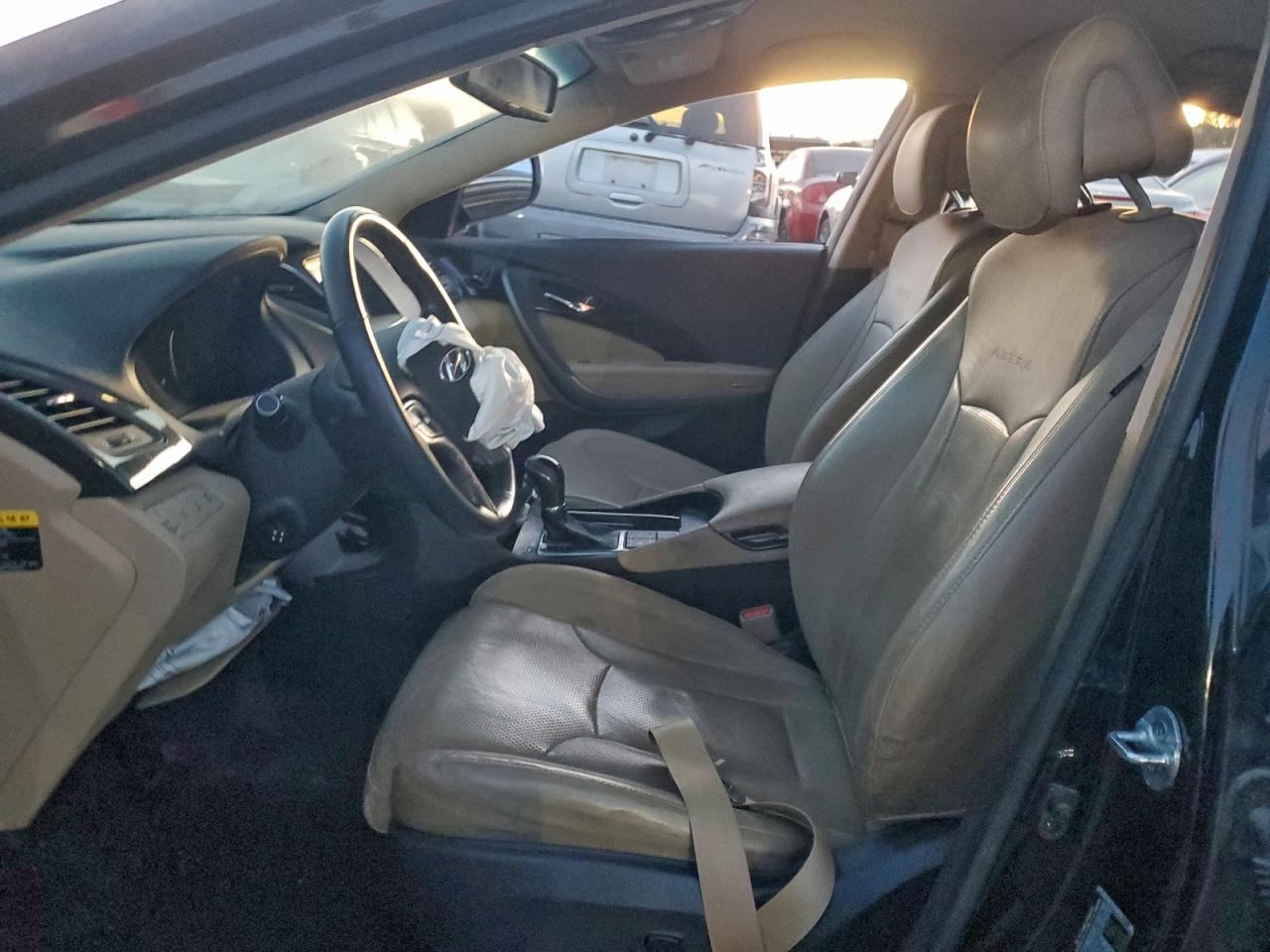 Hyundai Azera Image 11