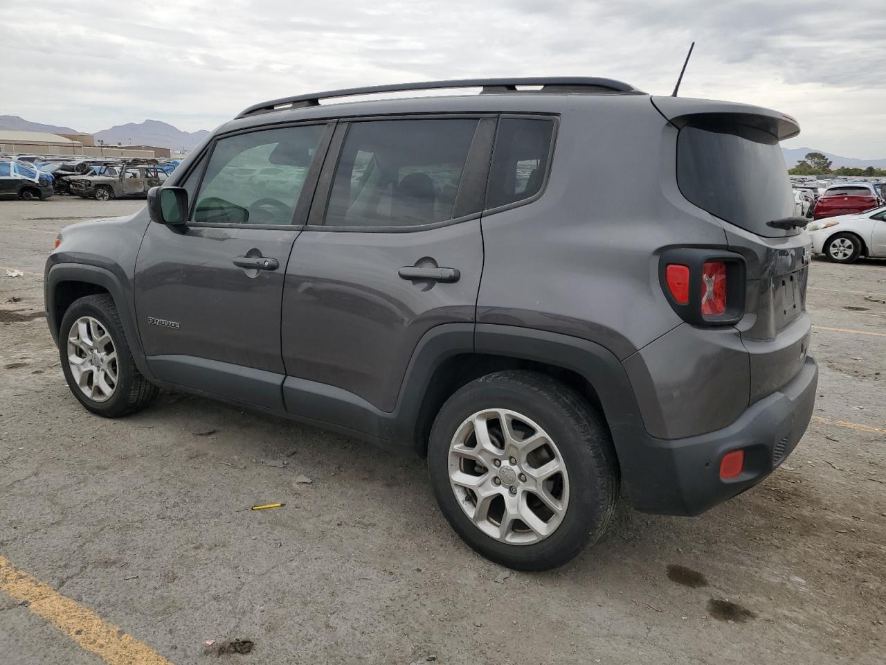 Jeep Renegade Latitude Image 12