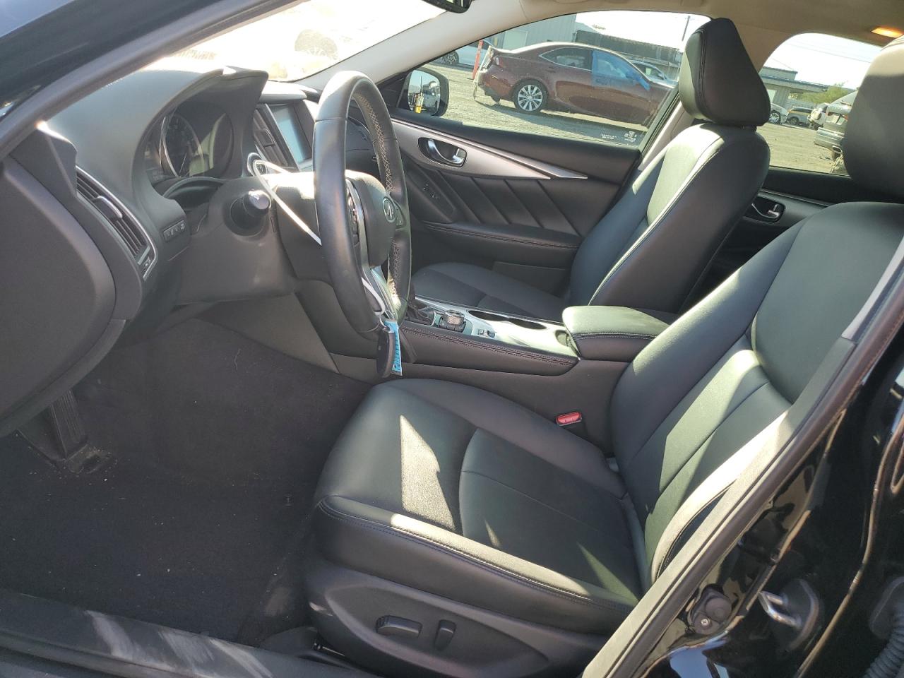 INFINITI Q50 Luxe Image 4