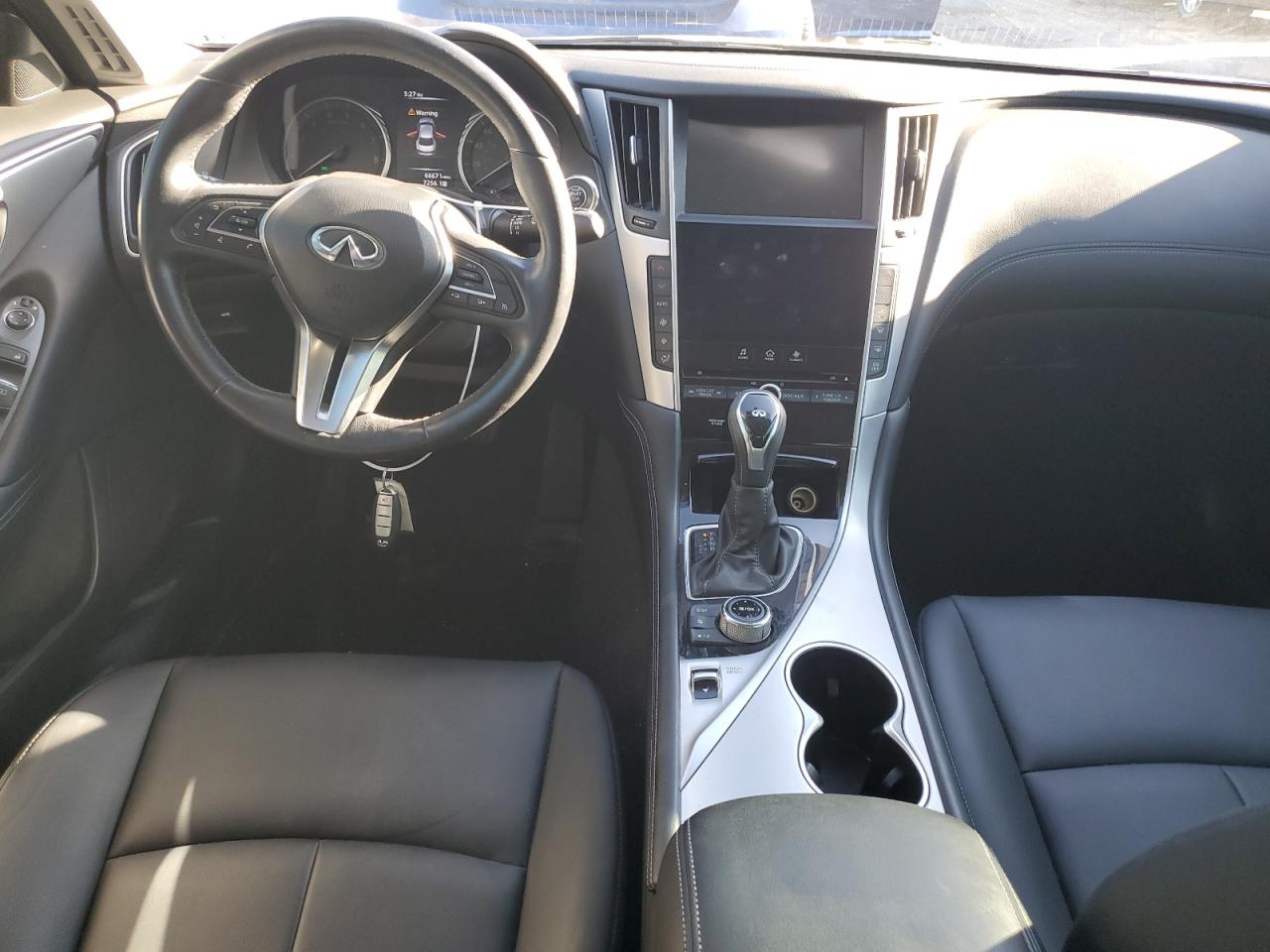 INFINITI Q50 Luxe Image 6