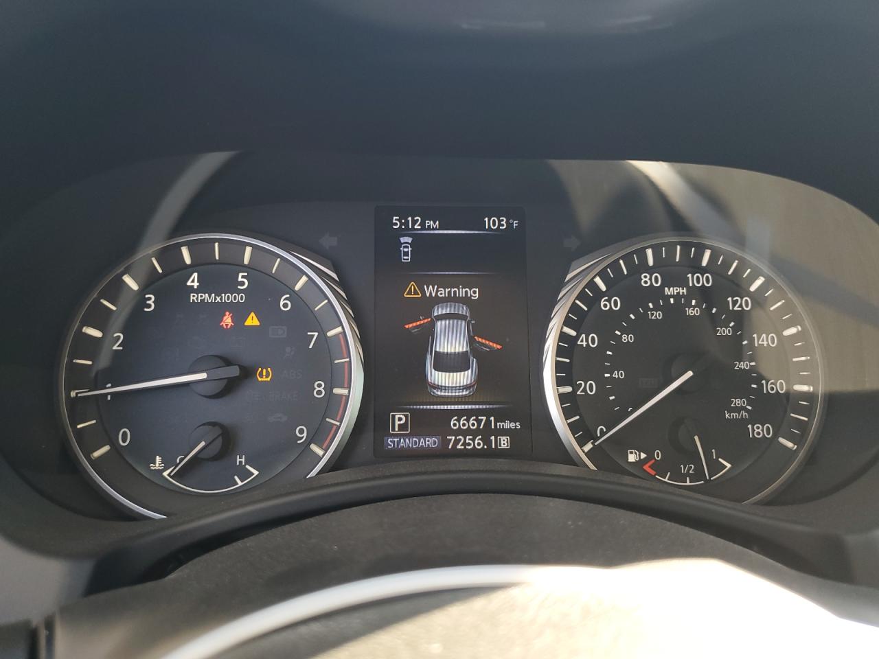 INFINITI Q50 Luxe Image 3