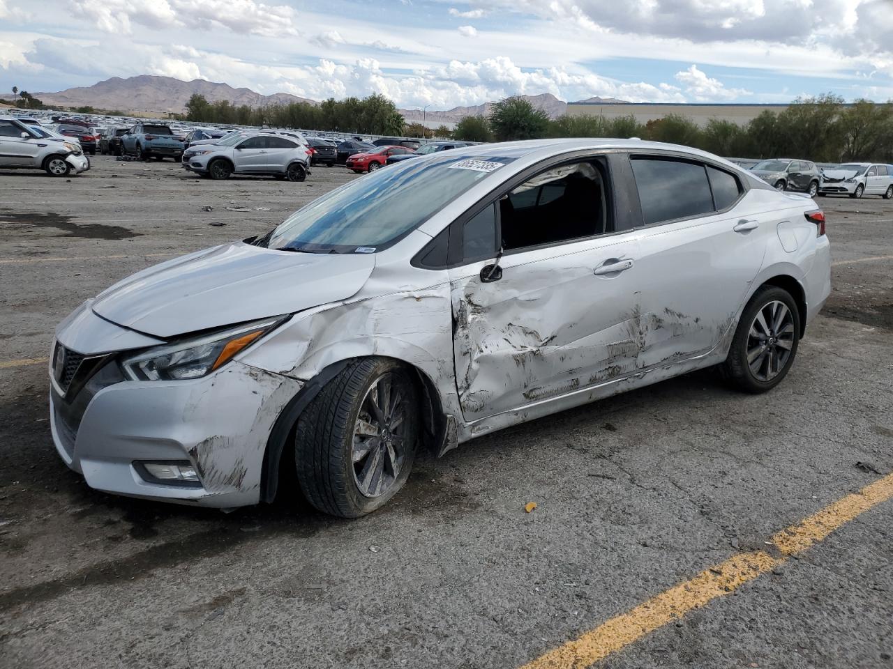 Nissan Versa Sr Image 1