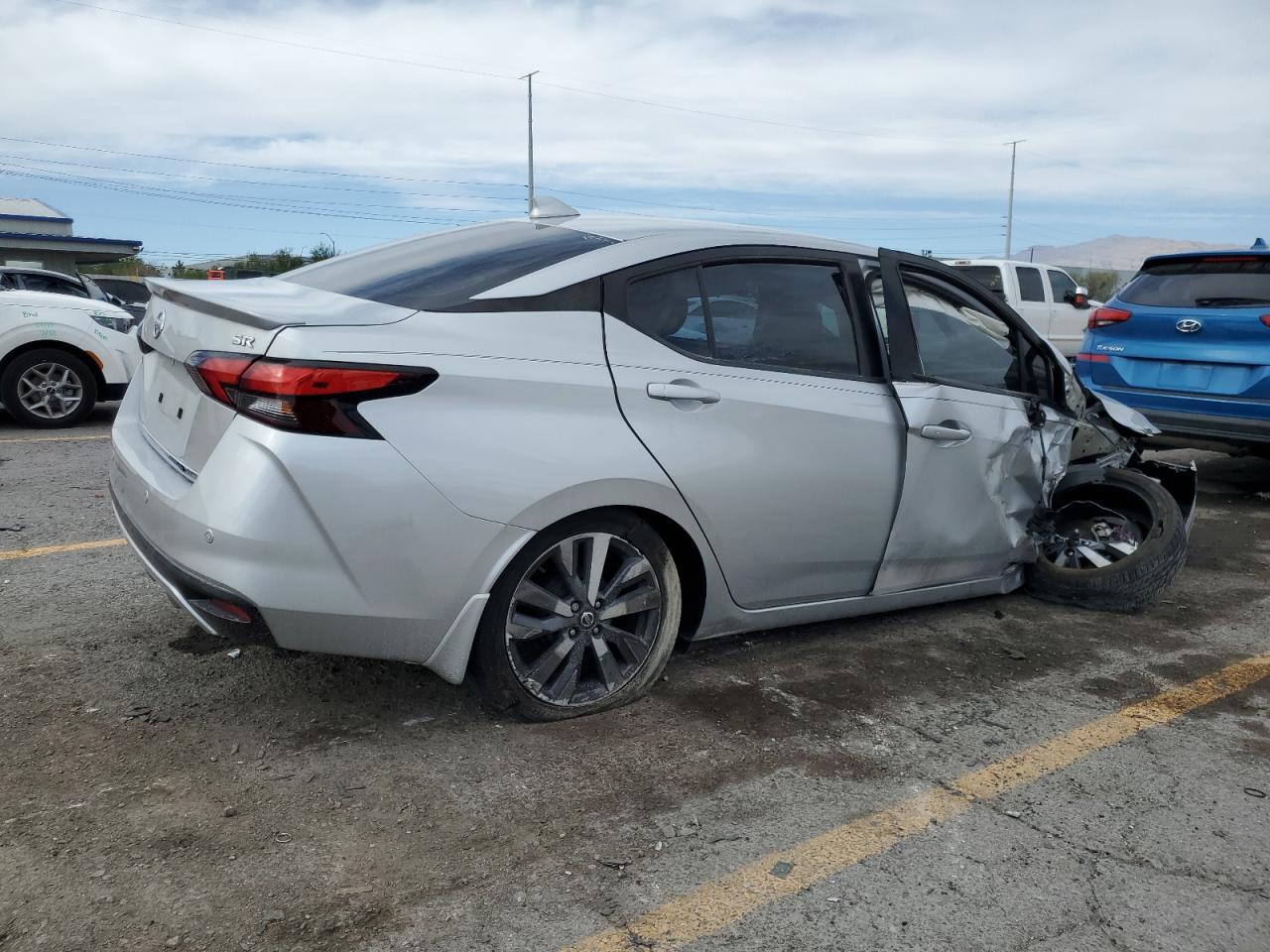 Nissan Versa Sr Image 10