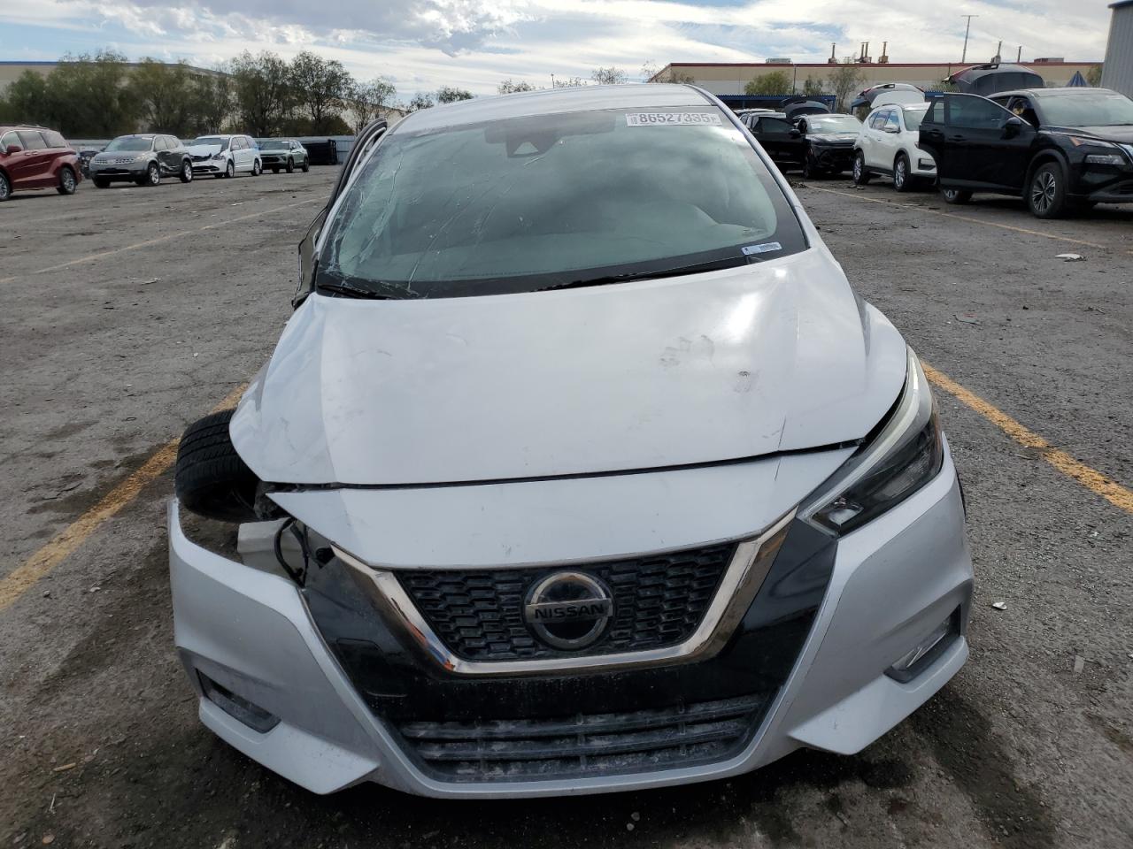 Nissan Versa Sr Image 2