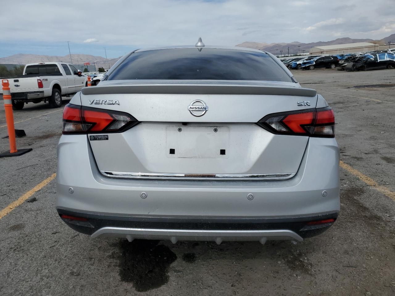 Nissan Versa Sr Image 12