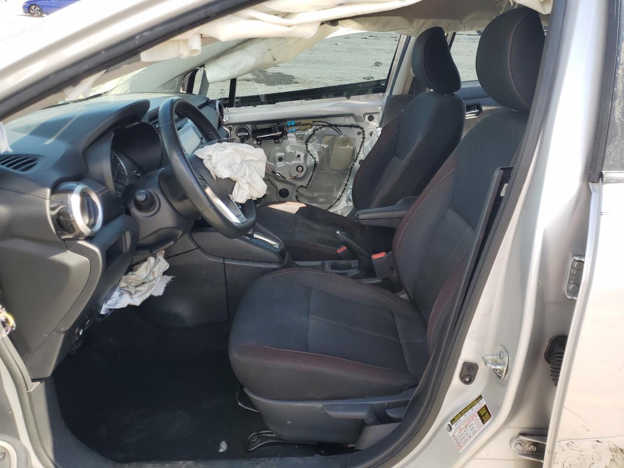 Nissan Versa Sr Image 6