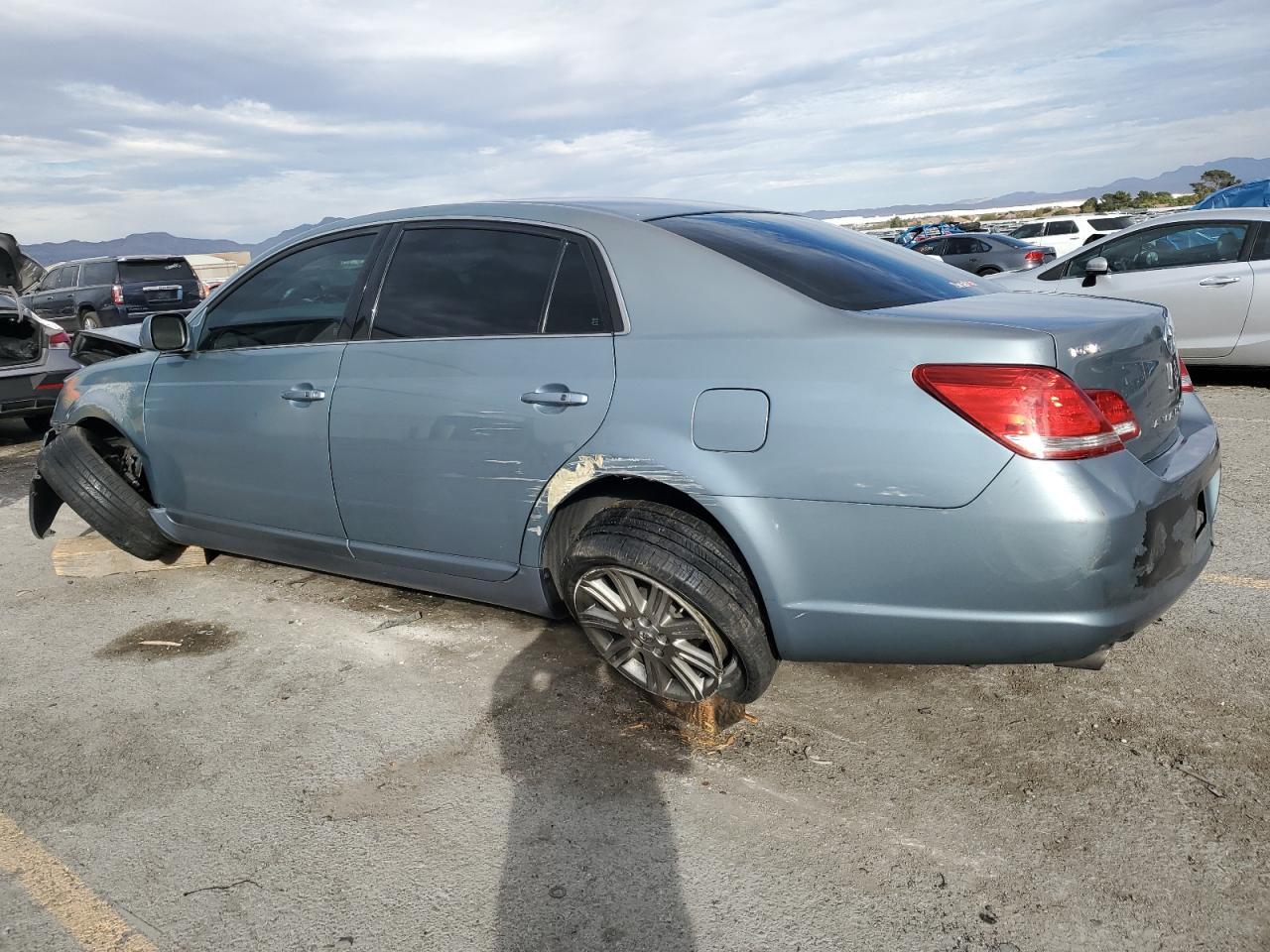 Toyota Avalon Xl Image 4