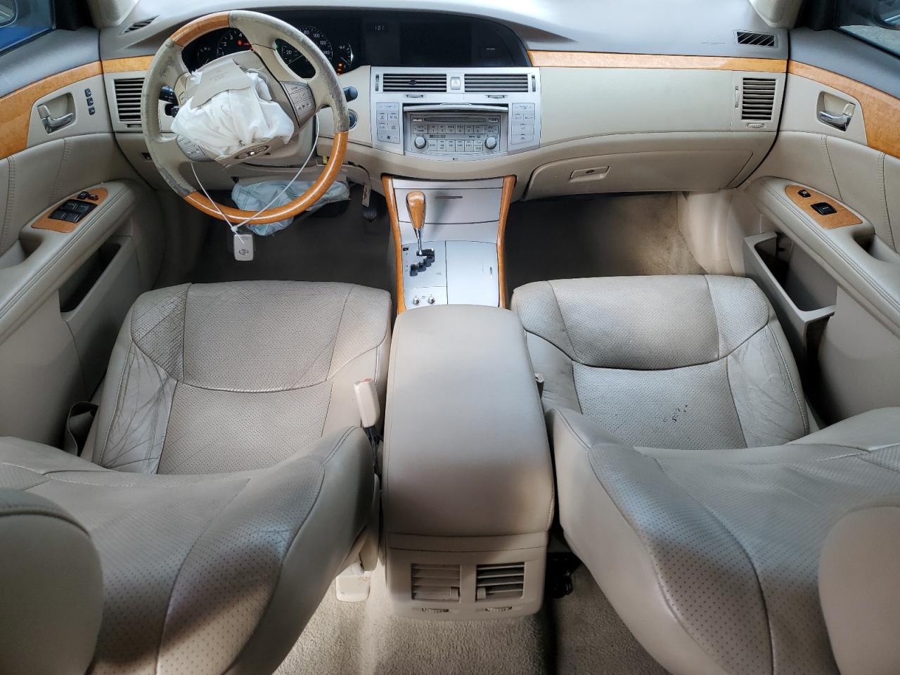 Toyota Avalon Xl Image 12