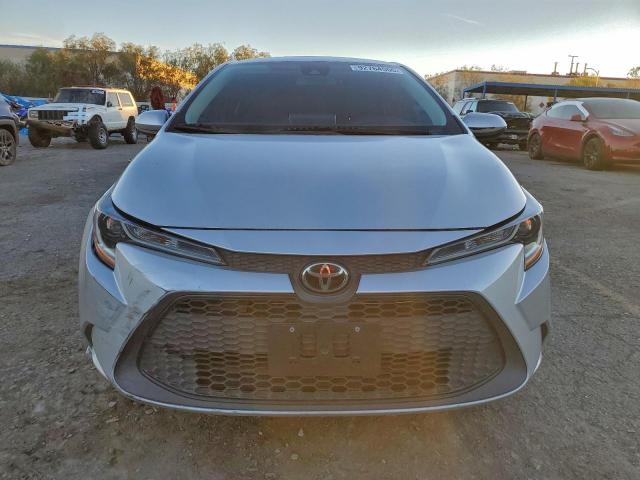Toyota Corolla Le Image 2