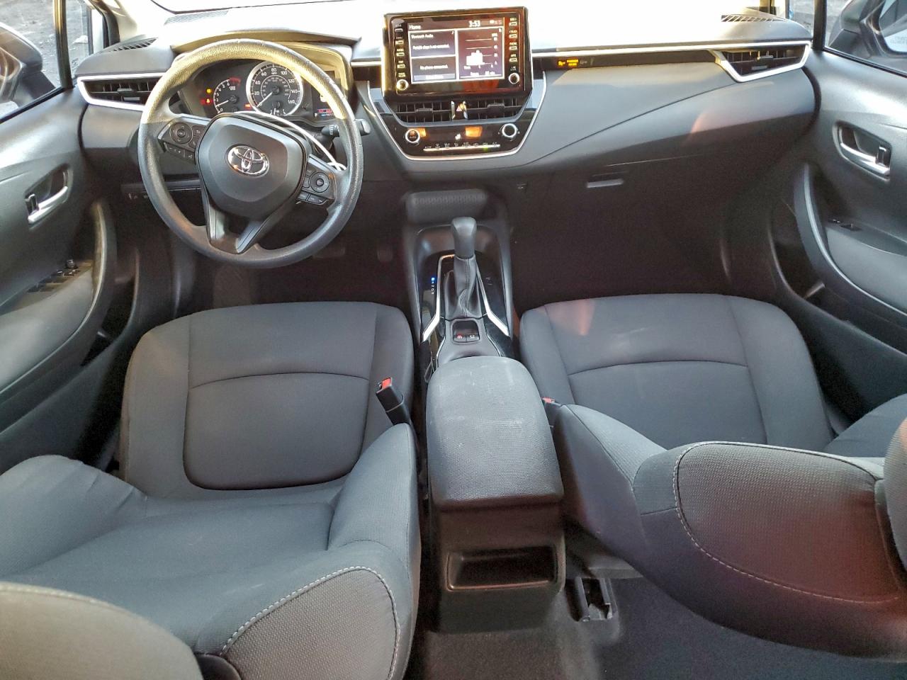 Toyota Corolla Le Image 4