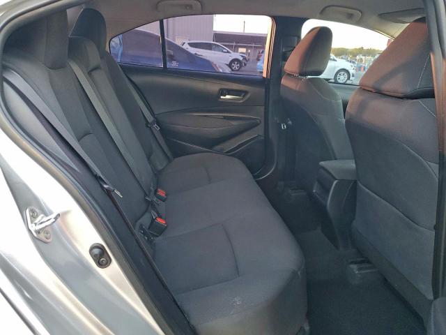 Toyota Corolla Le Image 10