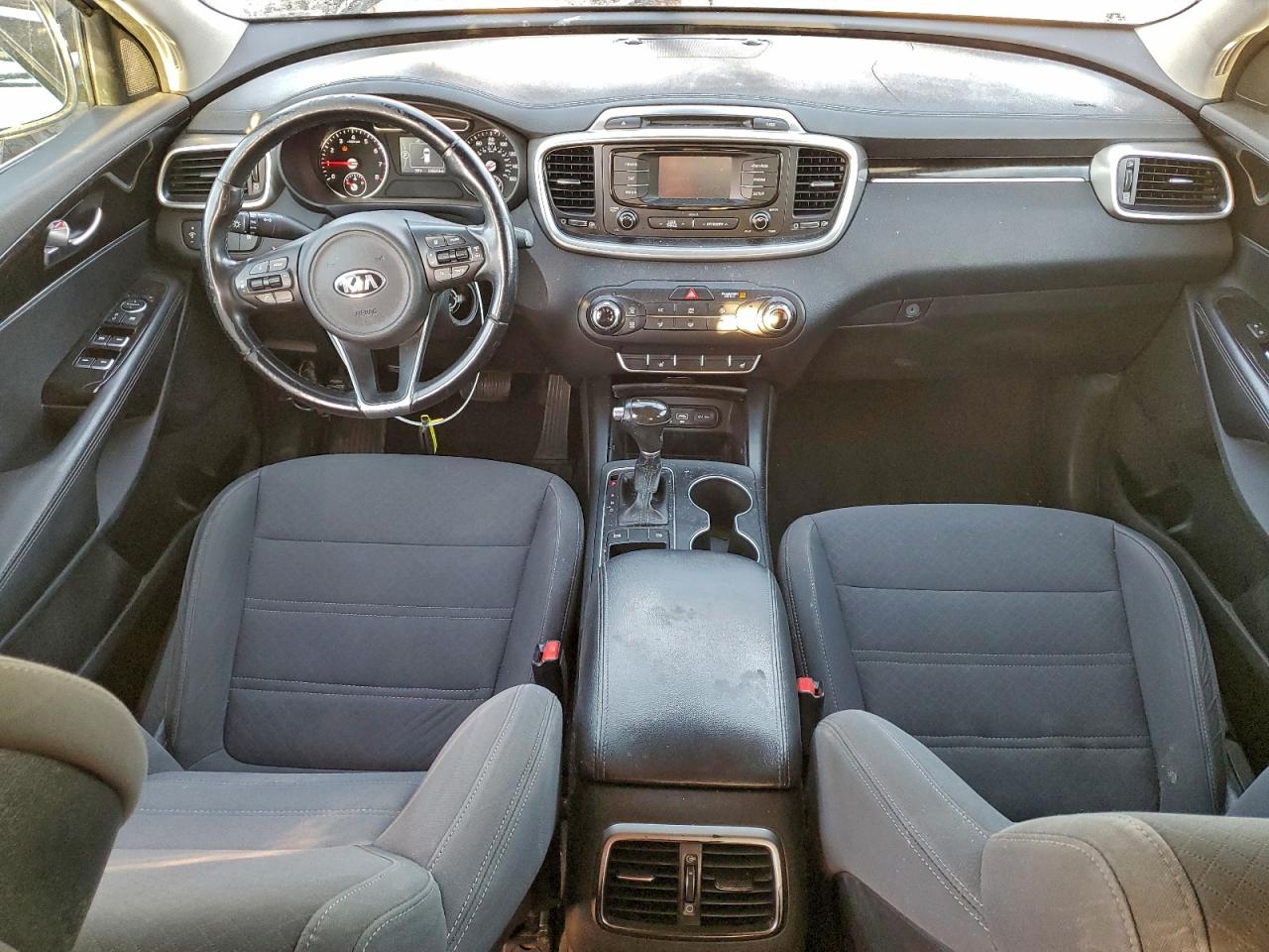 Kia Sorento Lx Image 9