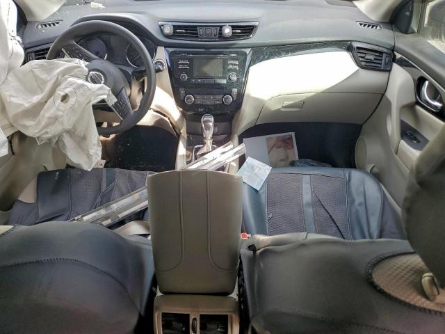 Nissan Rogue S Image 8