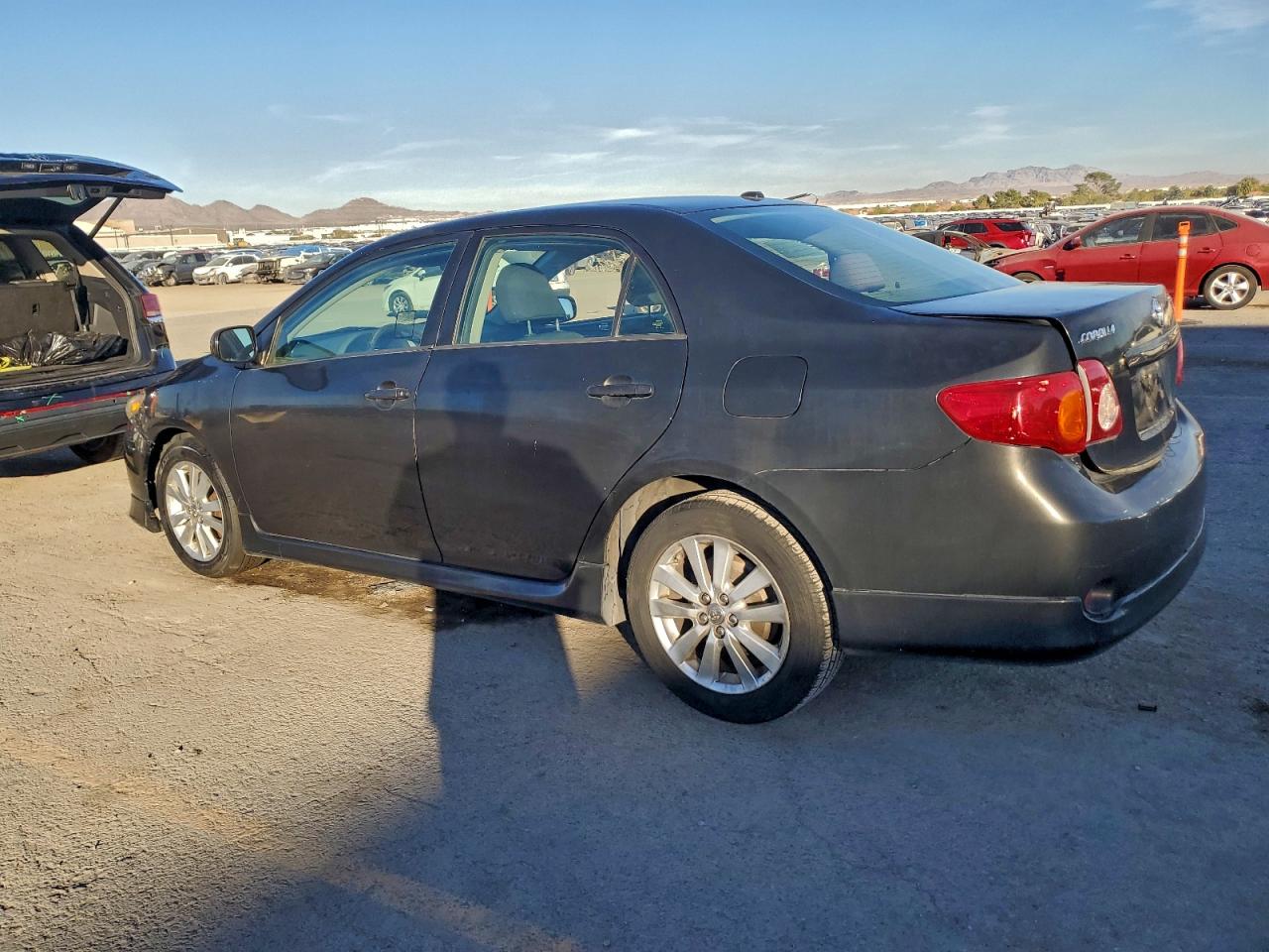 Toyota Corolla Base Image 3