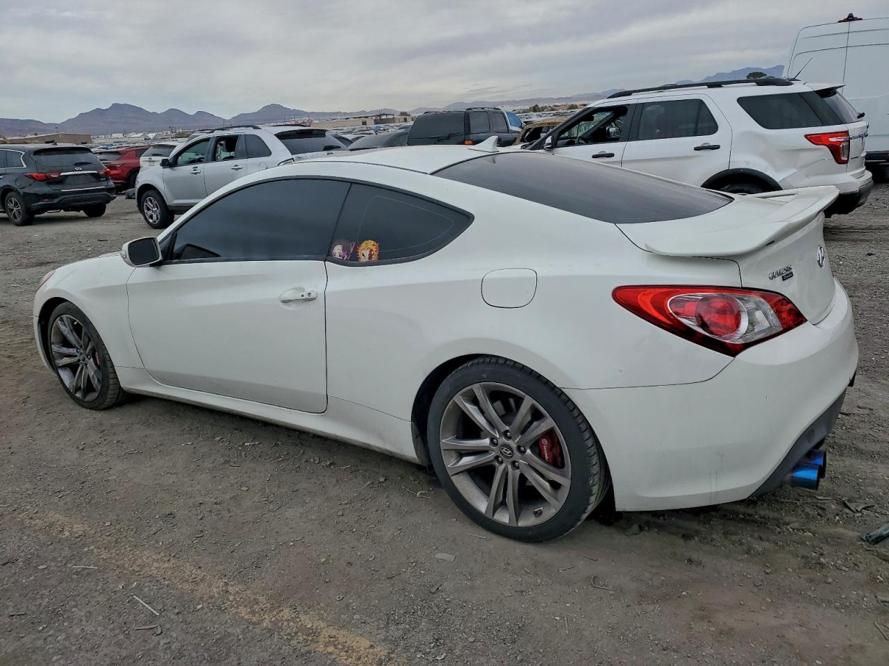 Hyundai Genesis 3.8l Image 5