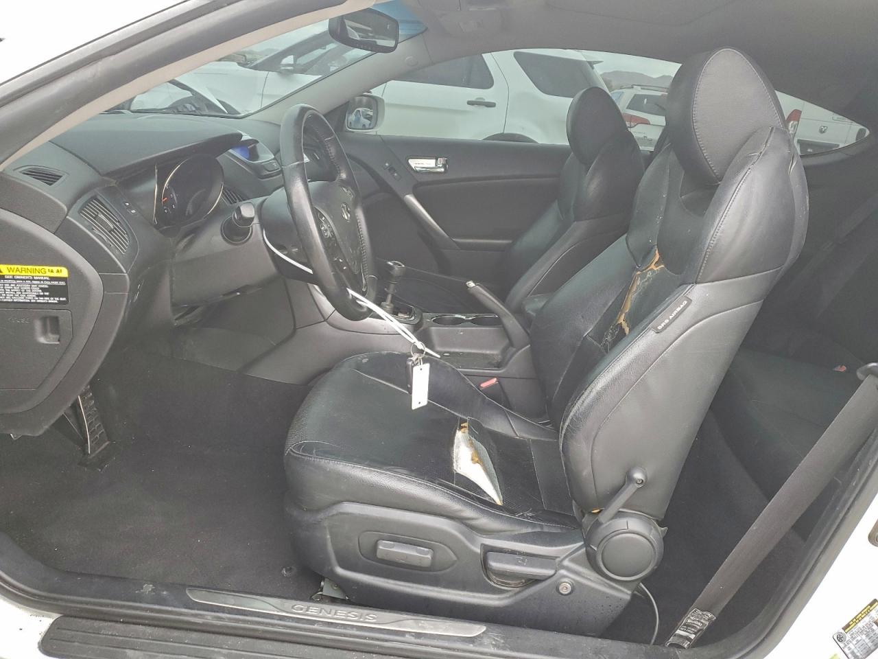 Hyundai Genesis 3.8l Image 7